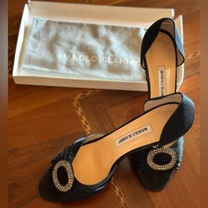 MANOLO BLAHNIK SEDARBABY black heels